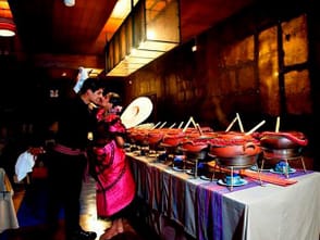 Cena buffet criollo , show de danzas Peruanas